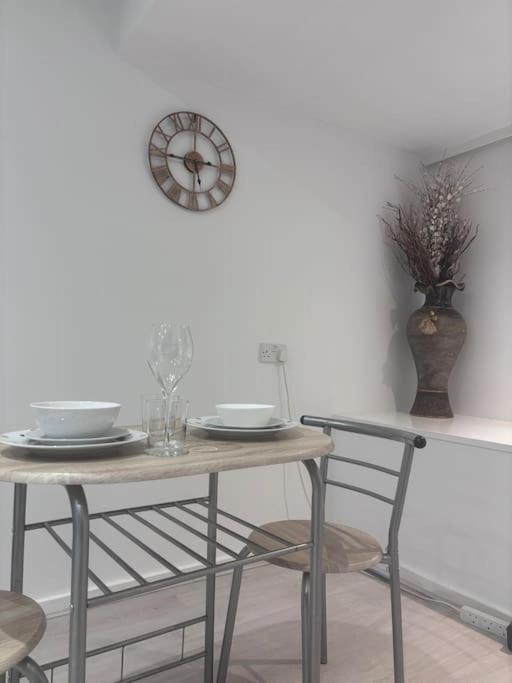 Apartment Cosy In Quiet Location London
